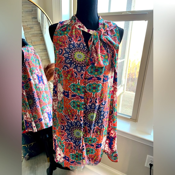 Self esteem for jc penny
Open front Floral dress 
Size S - Picture 1 of 2